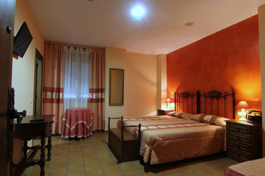 Hotel Rural Hojaranzos Tejeda de Tiétar Zewnętrze zdjęcie